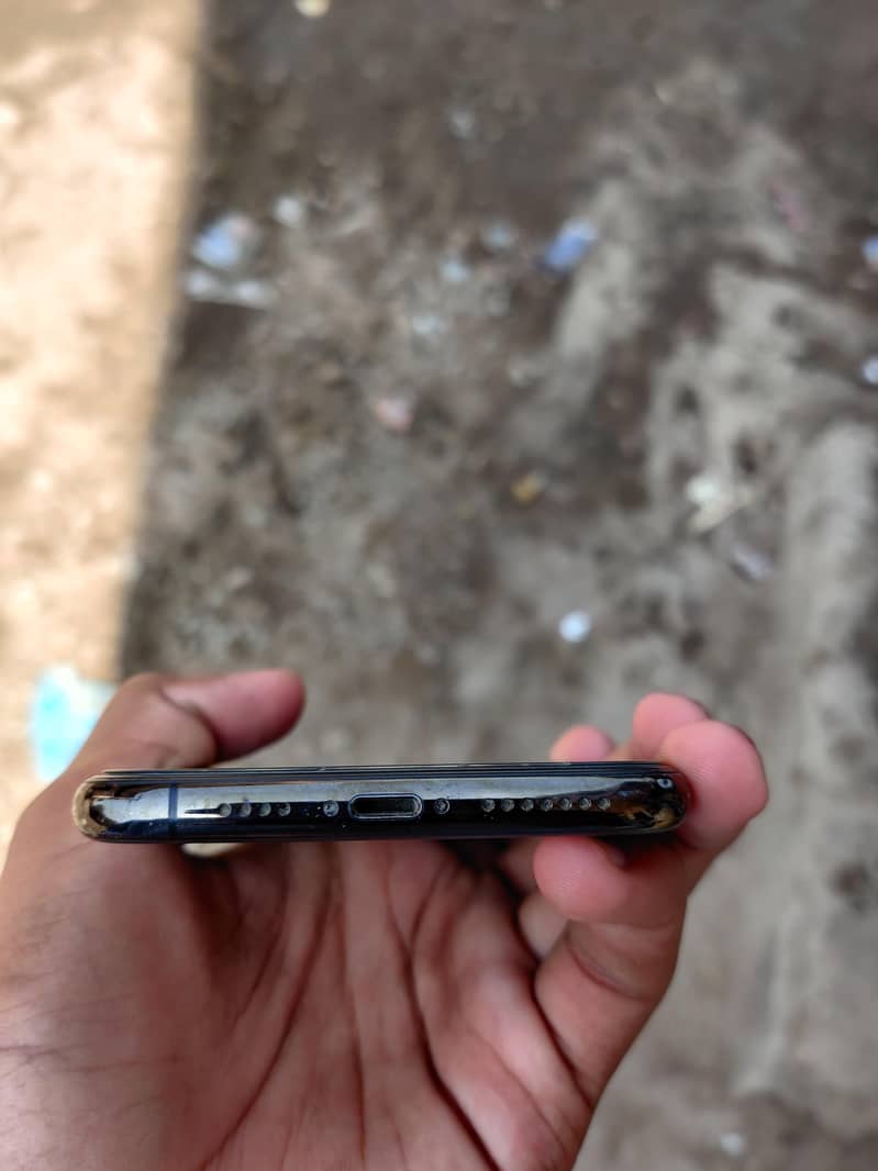 Apple iPhone 11 Pro Max 5