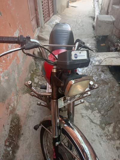 United 125