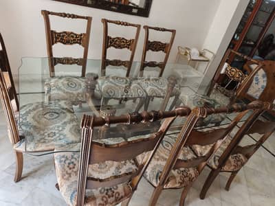 Dining table for sale