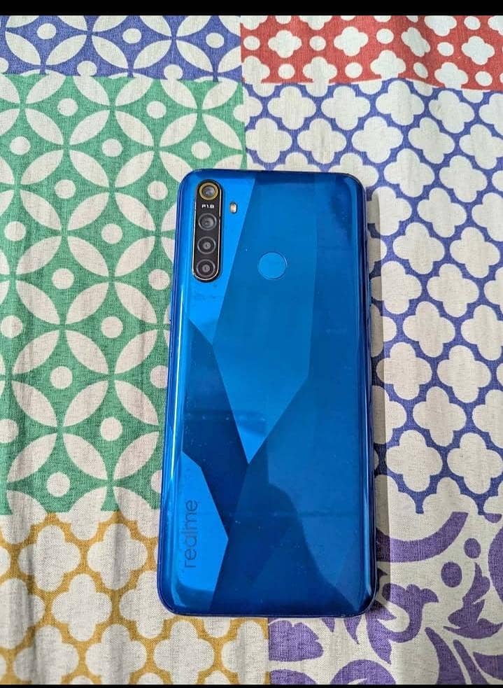 Realme 5s 4