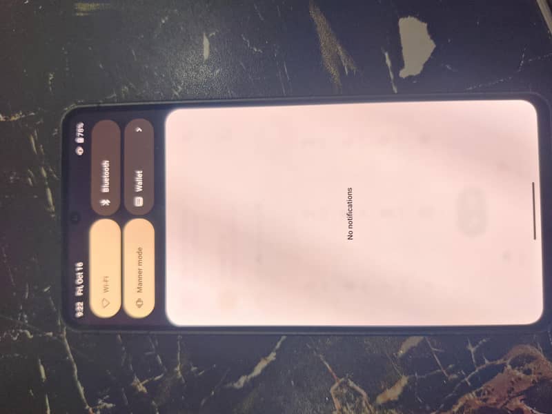 Sharp Aquos R8s pro 4