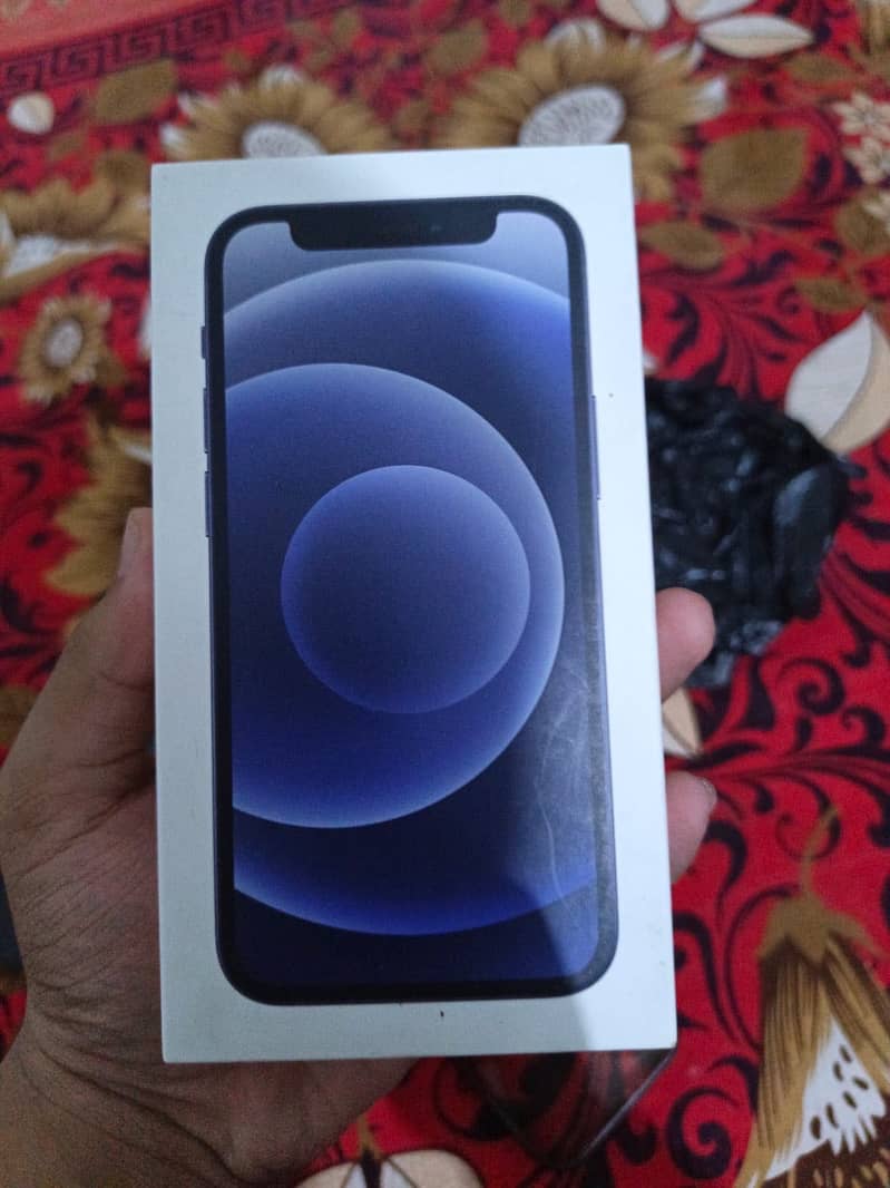 Apple iPhone 12 mini 10/10 condition 4