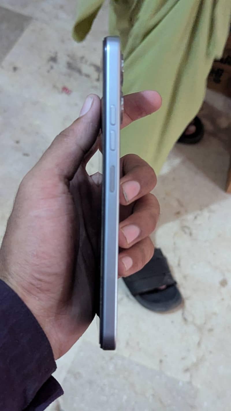 Tecno Spark Go 2 3