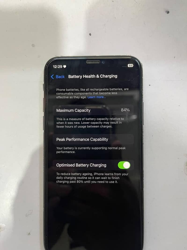 Apple iPhone XS 3