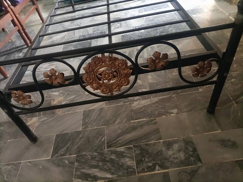 iton single bed . 4