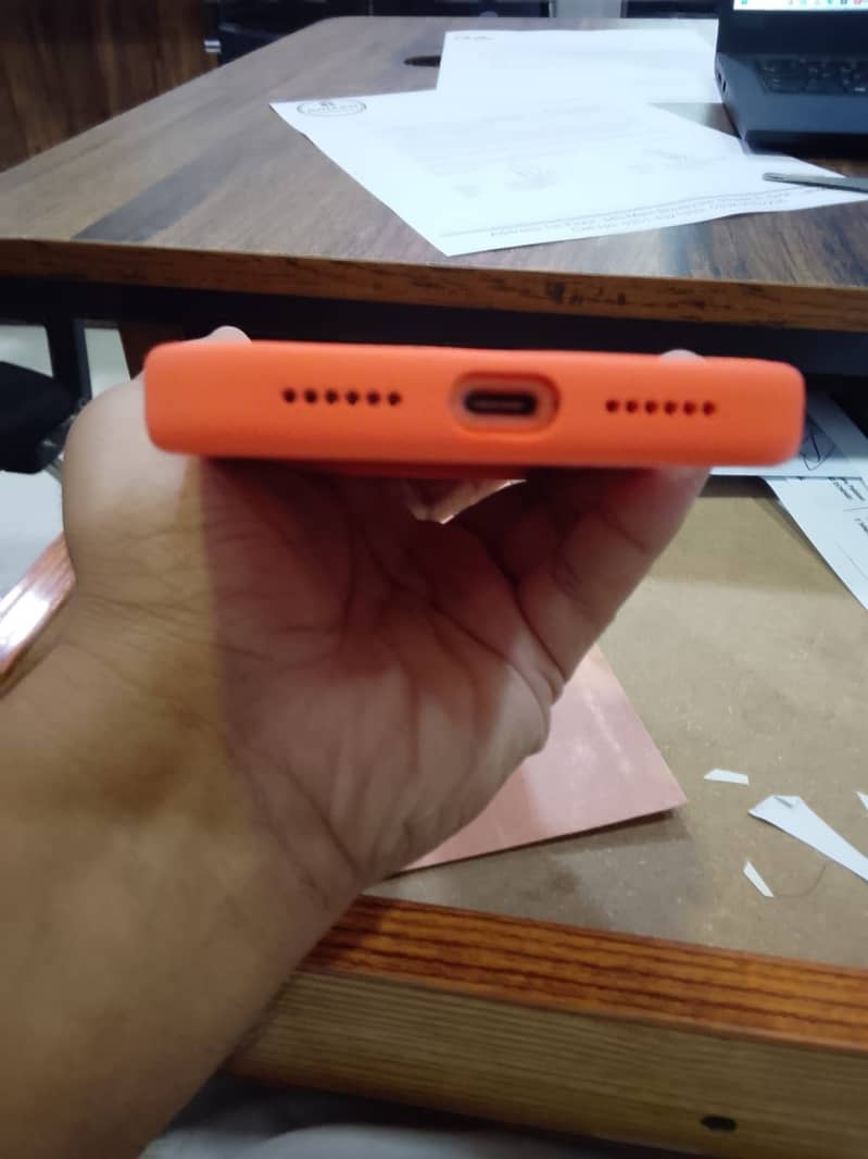 Apple iPhone 17 Pro Max 2