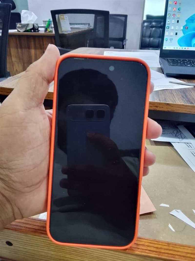 Apple iPhone 17 Pro Max 3