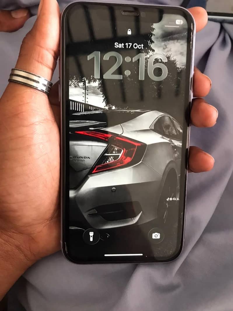 Apple iPhone 11 4
