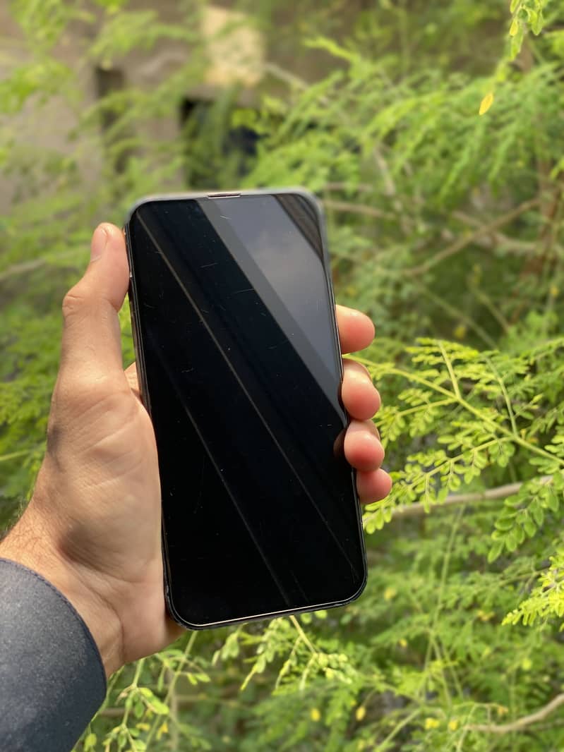 IPhone 13 1