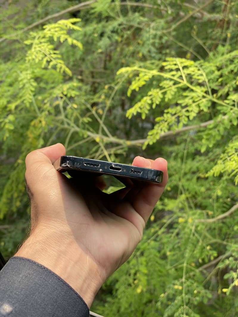 IPhone 13 5