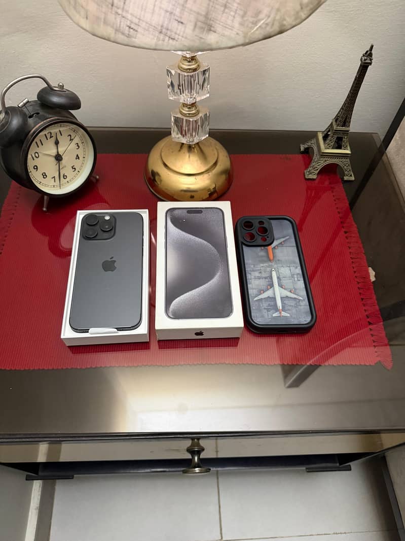Apple iPhone 15 Pro Max 9