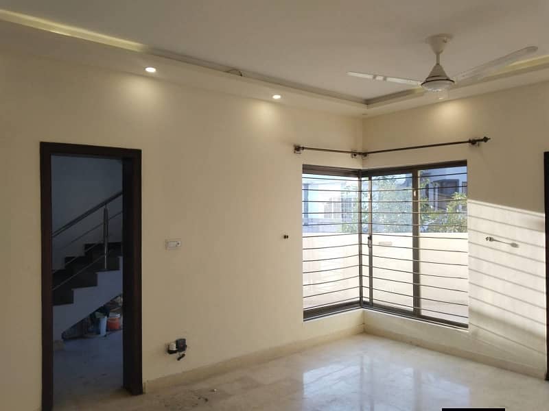 7 Marla Upper Portion For Rent 3