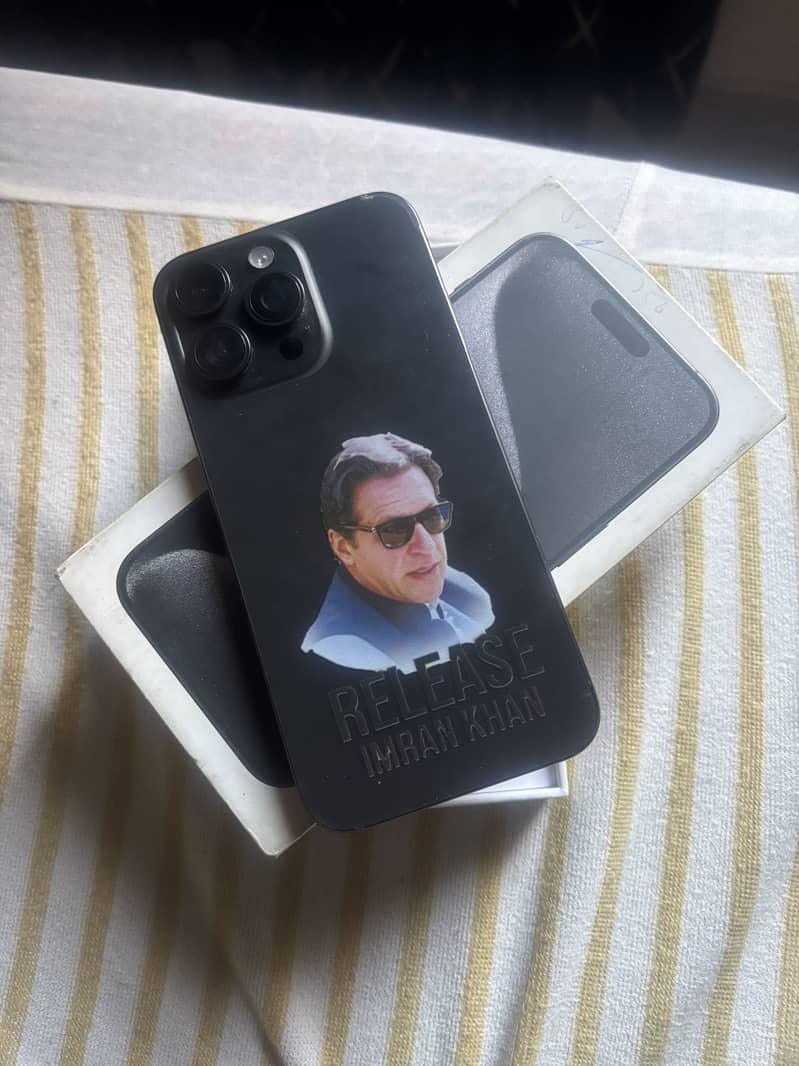 Apple iPhone 15 Pro Max 3