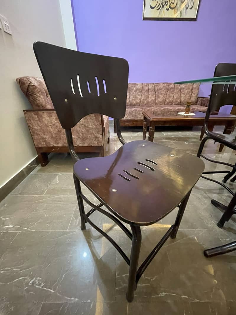 GLASS DINING TABLE 3