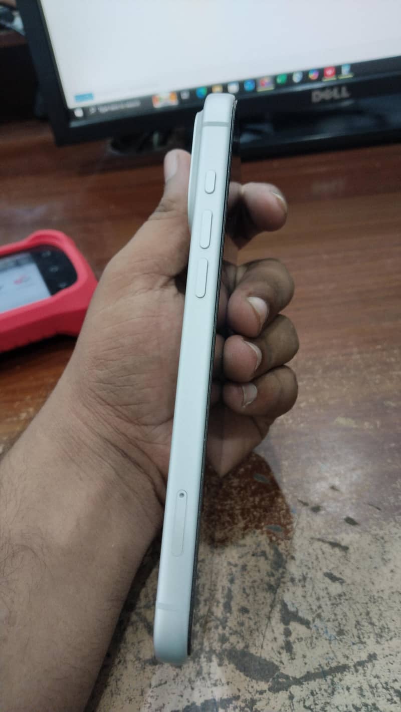 Apple iPhone 17 Pro Max 1