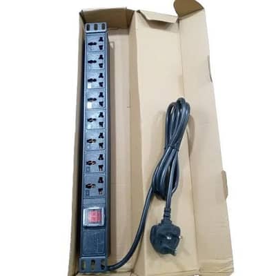8 Port PDU universal multi Switch