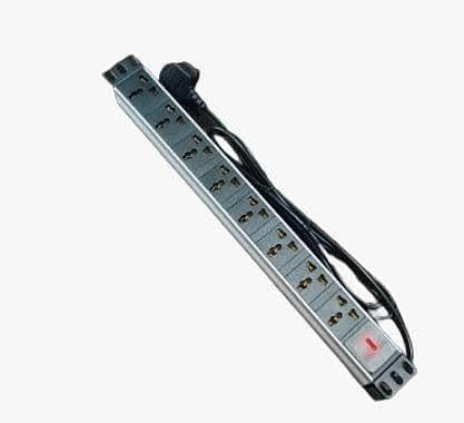 8 Port PDU universal multi Switch 1