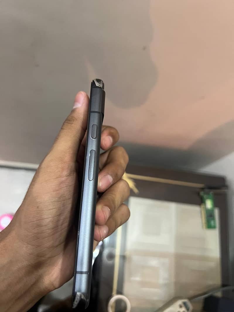 Google Pixel 8a 2