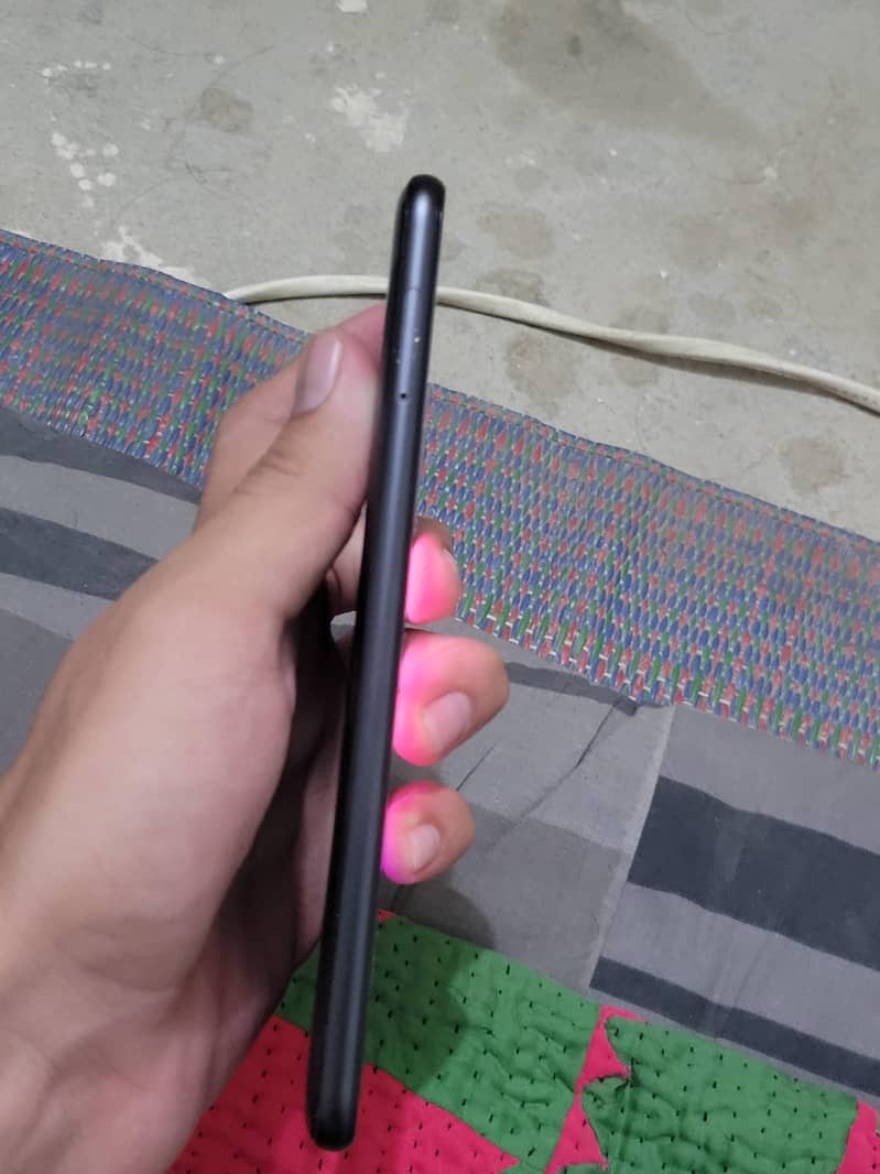 Huawei P20 Pro(front camera not working) 1