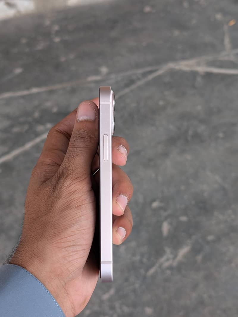 Apple iPhone 13 mini 3
