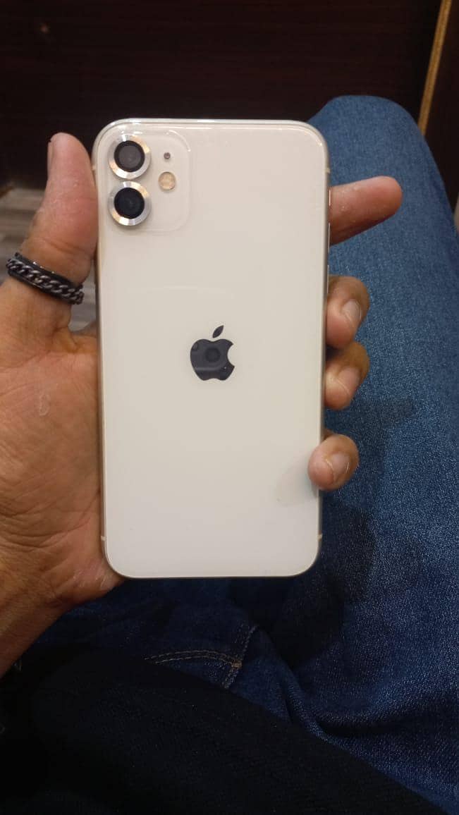 Apple iPhone 11 0