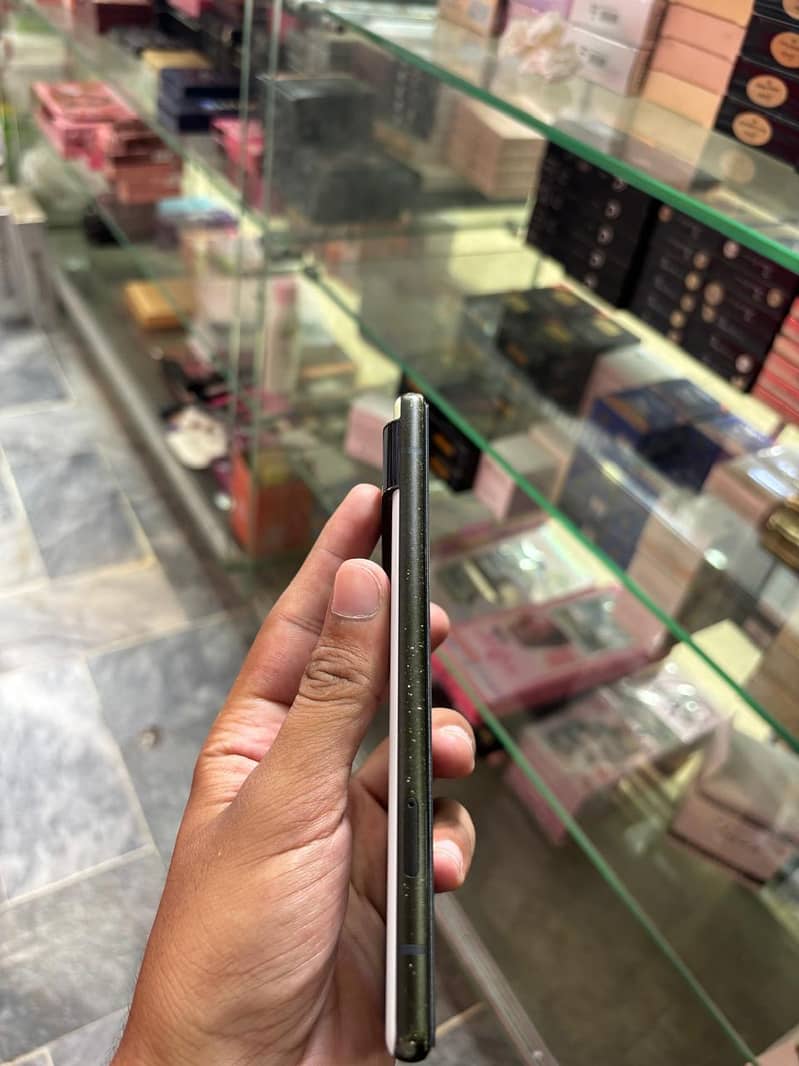 Google Pixel 6 3