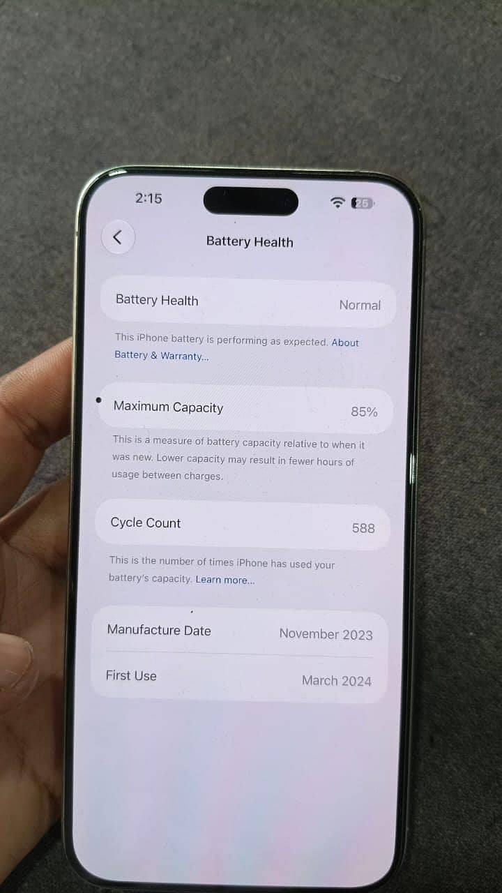 Apple iPhone 15 Pro Max 4