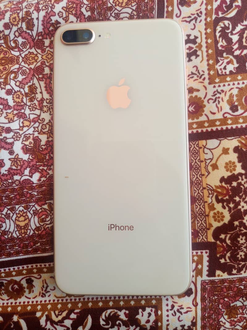 Apple iPhone 8 Plus 0