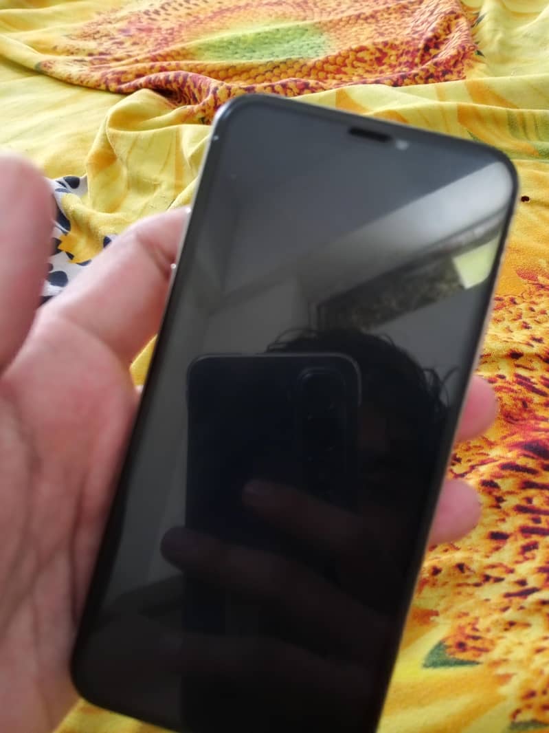 Apple iPhone X 1