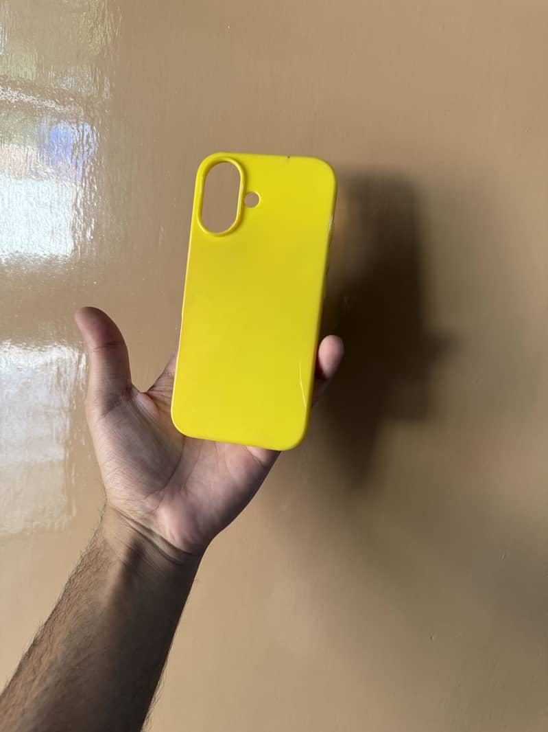 iPhone 16 Covers 1
