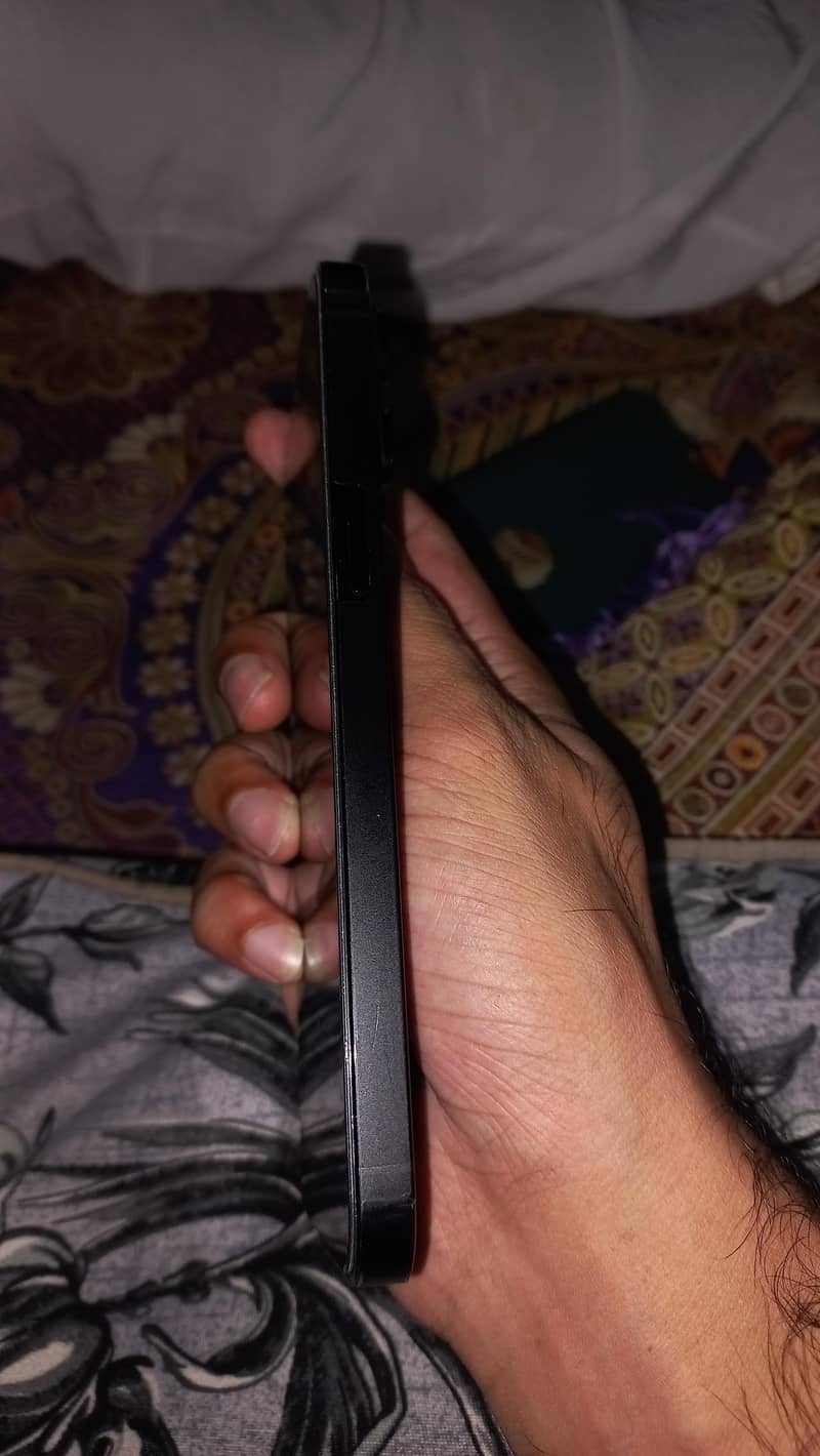 Apple iPhone 14 Pro Max 2