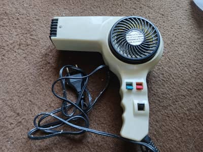 Diana Hair dryer and Styler Used