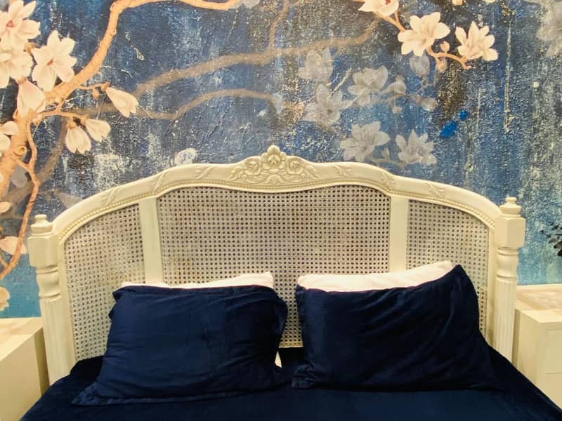 Premium Solid Sheesham Bed Set (1-Year Used) 1