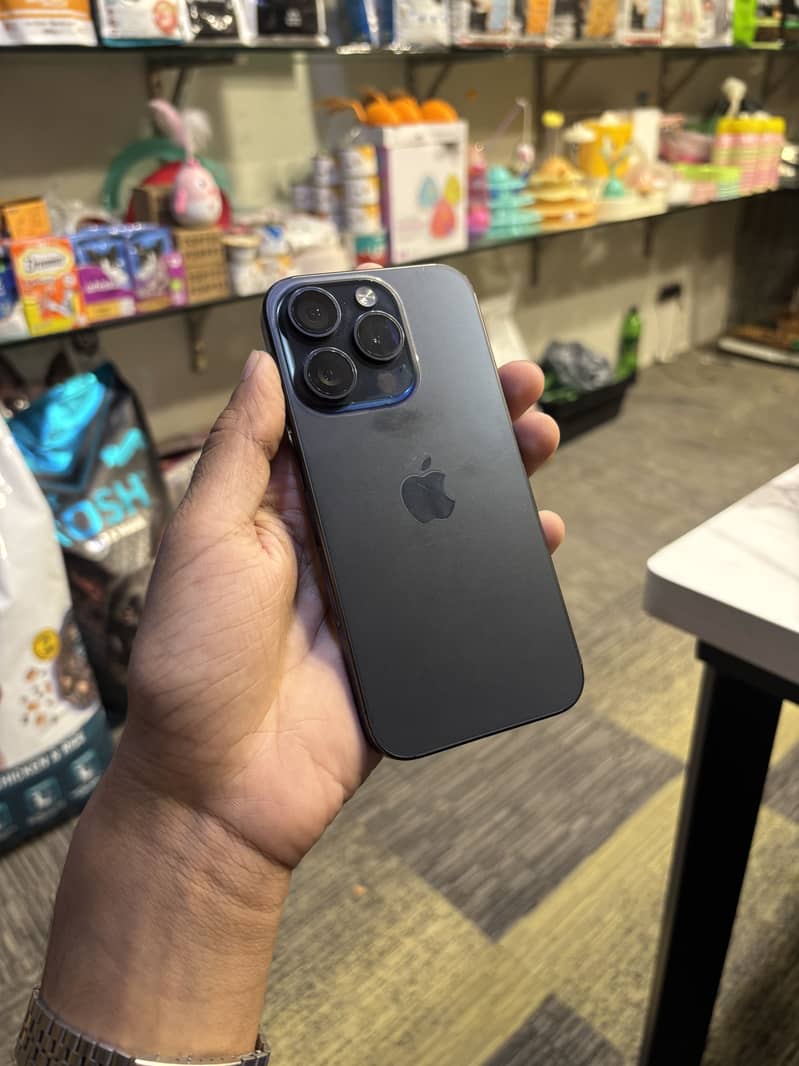 Apple iPhone 15 0