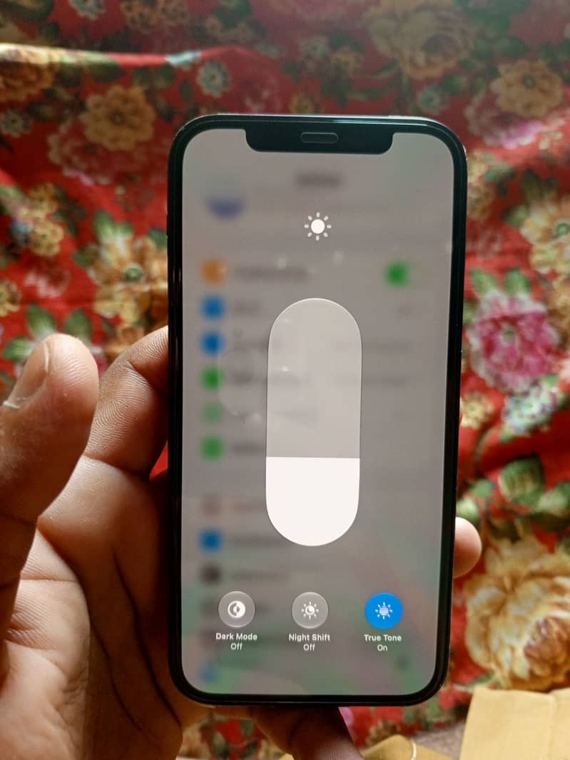 Apple iPhone 12 7
