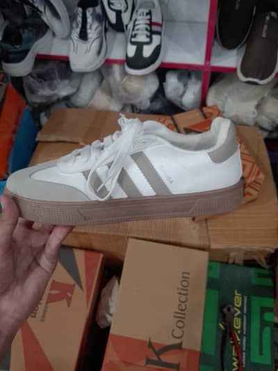 Men's White Casual Sneakers – Gray Stripes Gum Sole Fashion Shoes