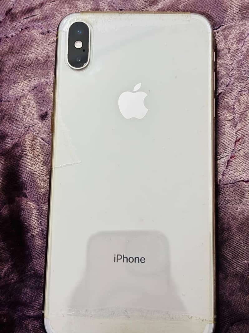 Apple iPhone XS Max 1