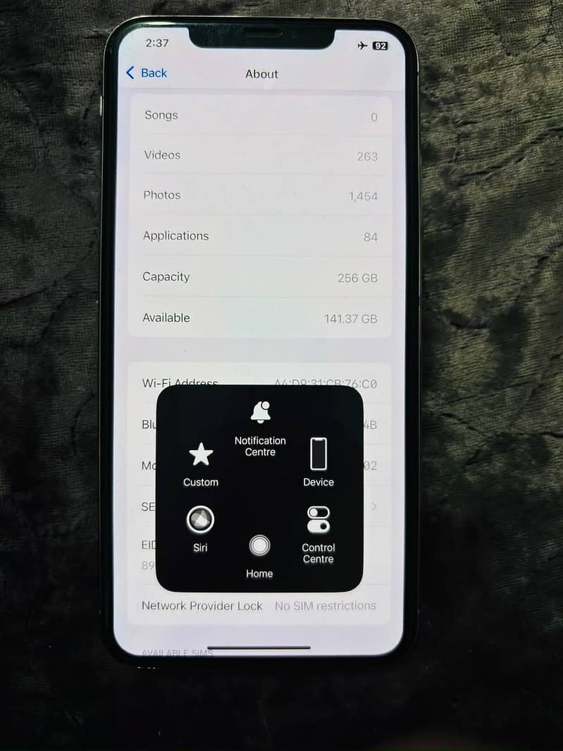 Apple iPhone XS Max 4