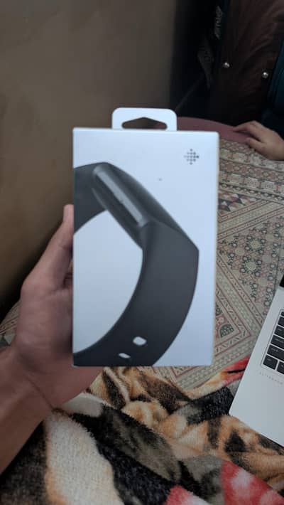 selling my Fitbit charge 6