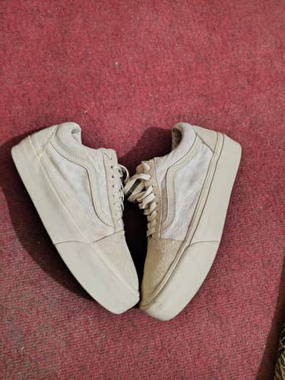 used shoes for sale condition good unisex shoe