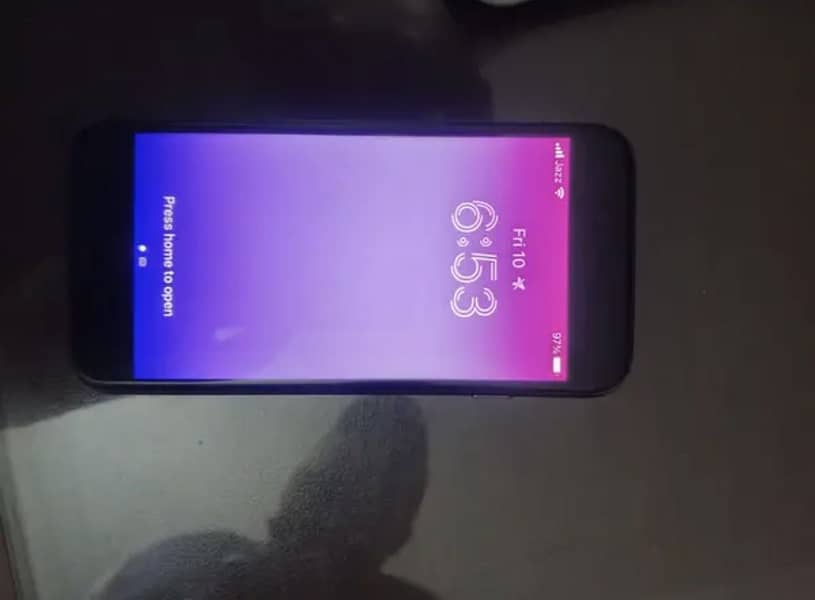 Apple iPhone 8 1