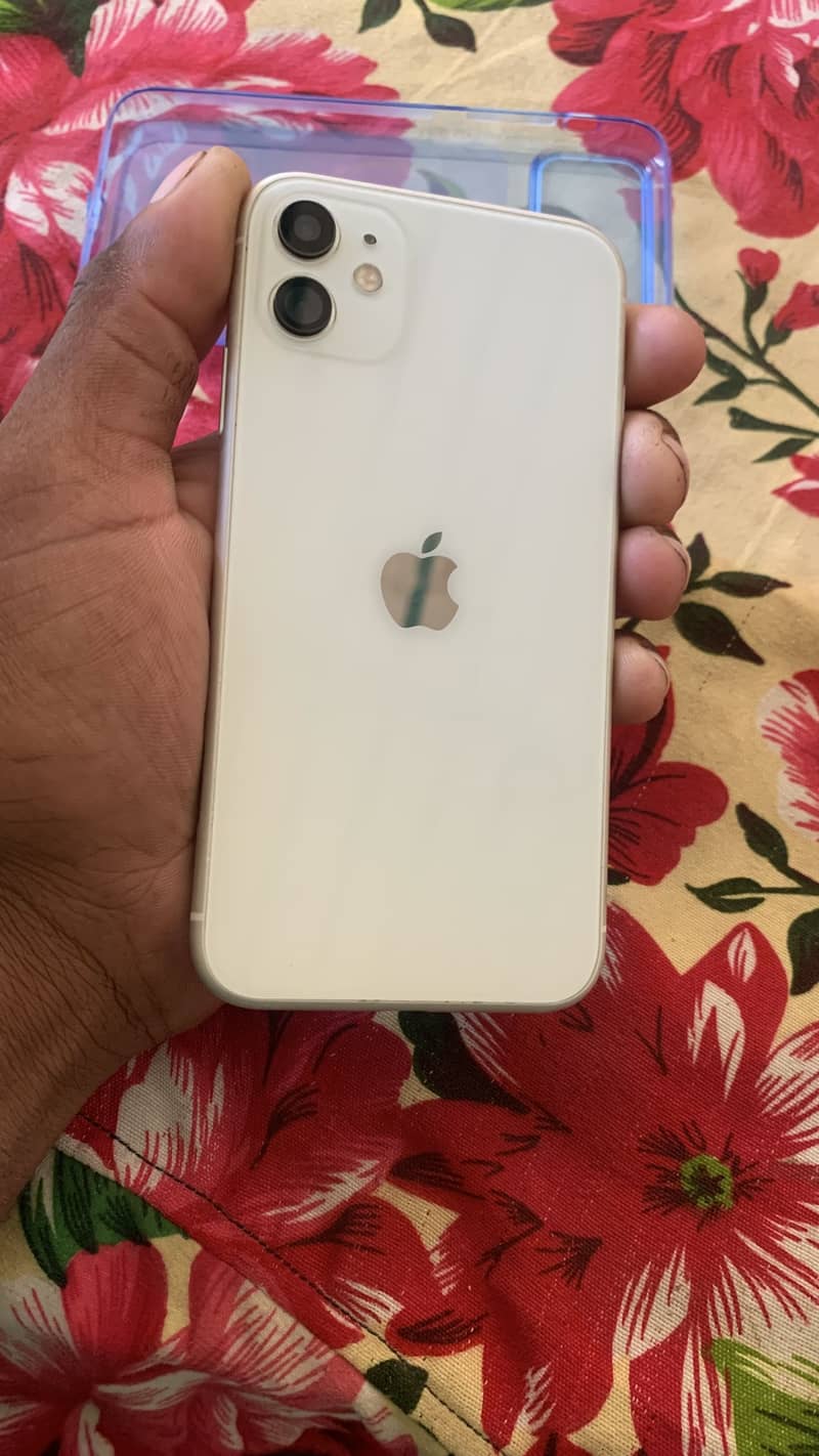 Apple iPhone 11 0