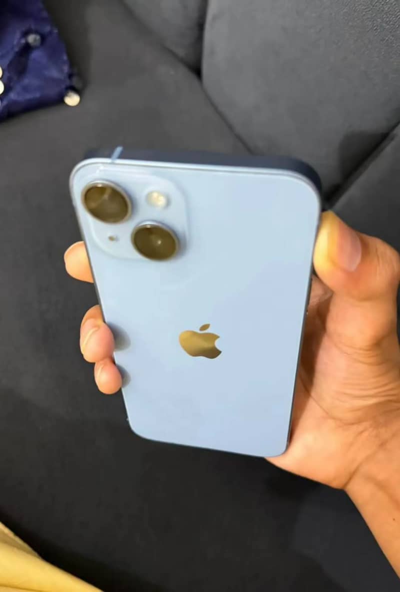Apple iPhone 14 2