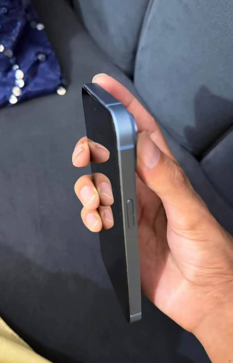 Apple iPhone 14 7
