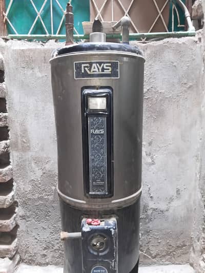 rays geyser used conditon for sale