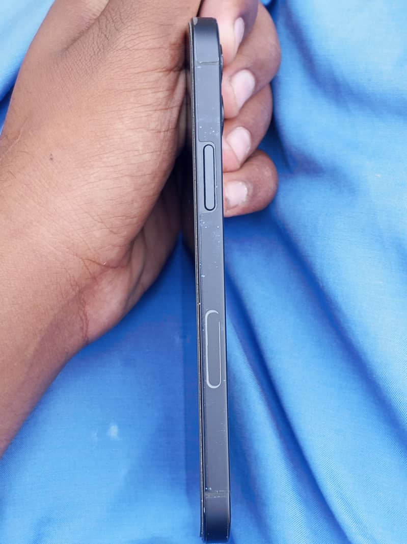 Apple iPhone 12 2
