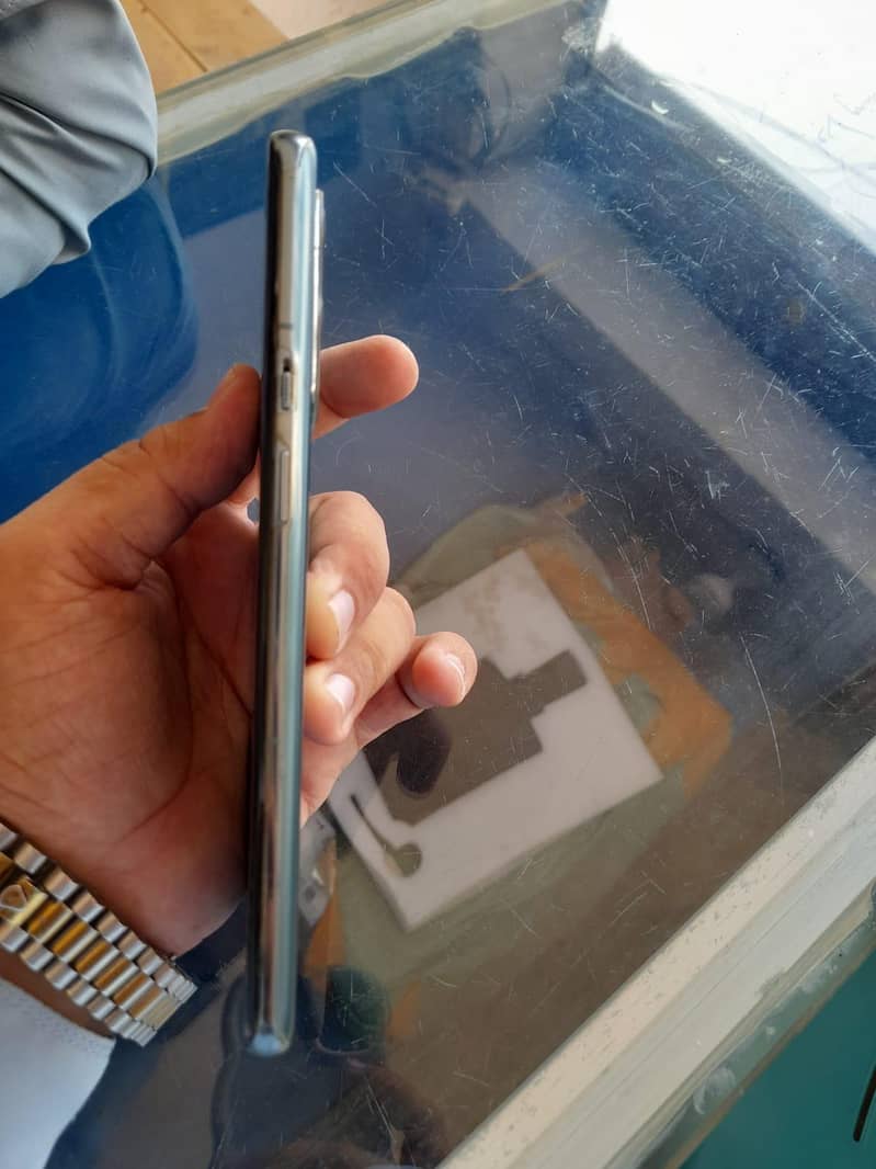 One Plus 9 Pro 5g 5