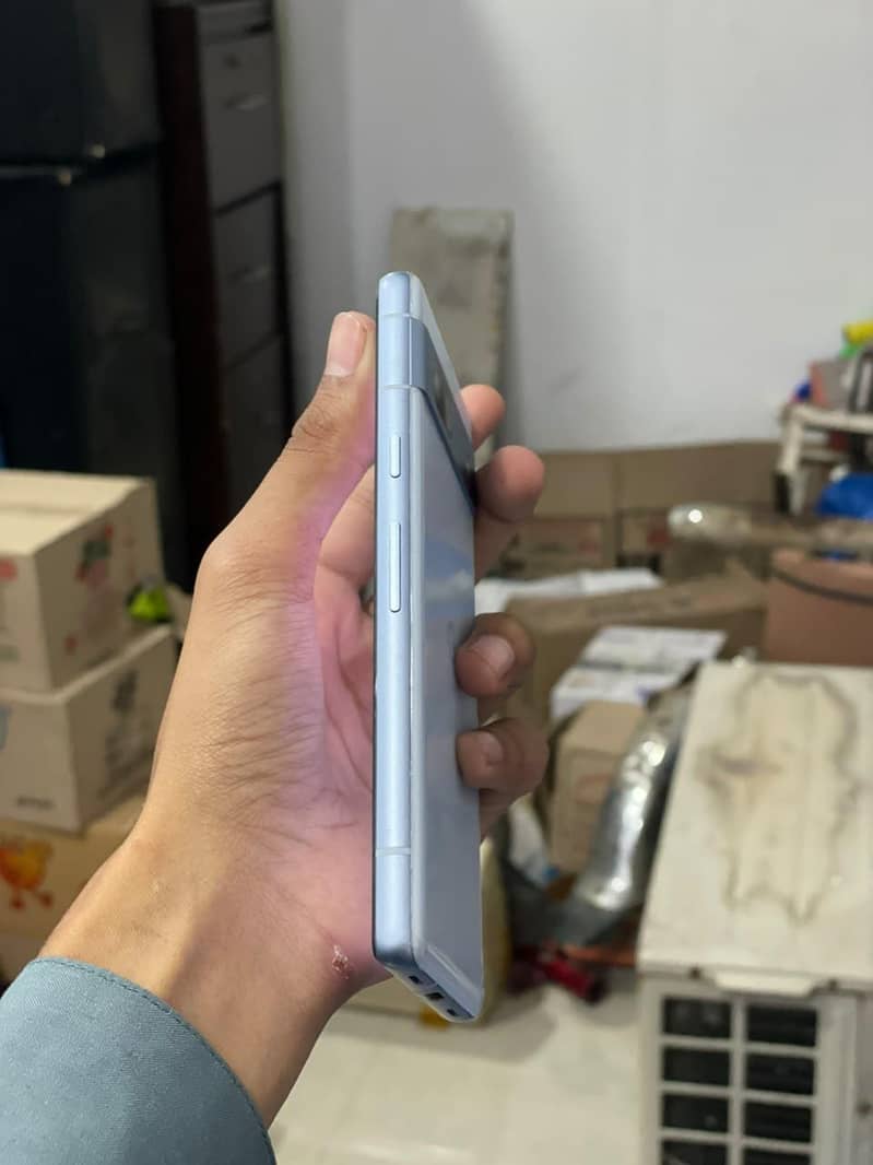 Google Pixel 7a 4