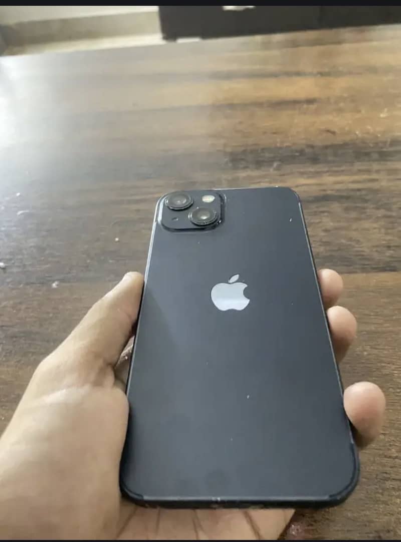 Apple iPhone 13 5