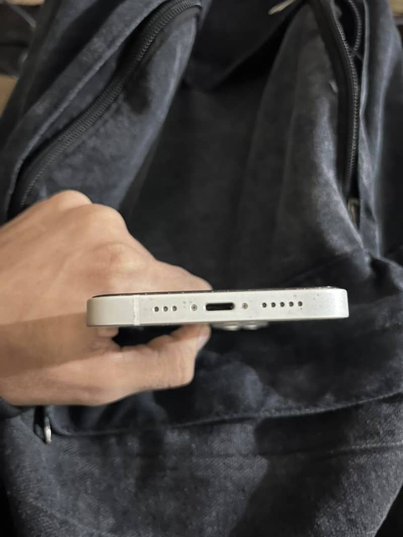 Apple iPhone 13 (PTA) 3